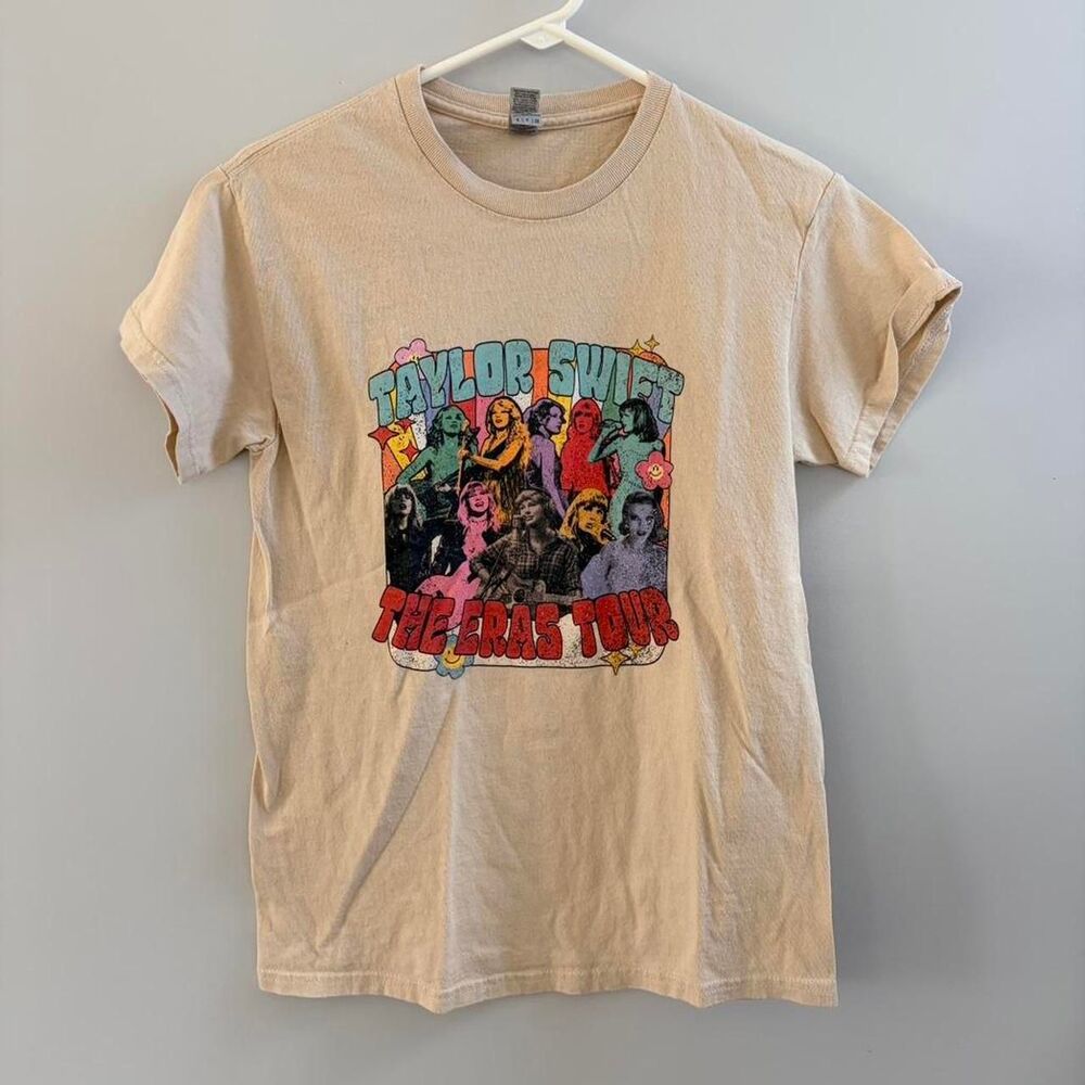 Taylor Swift The Eras Tour cream t-shirt Size S #taylorswift #concerttee #swifty